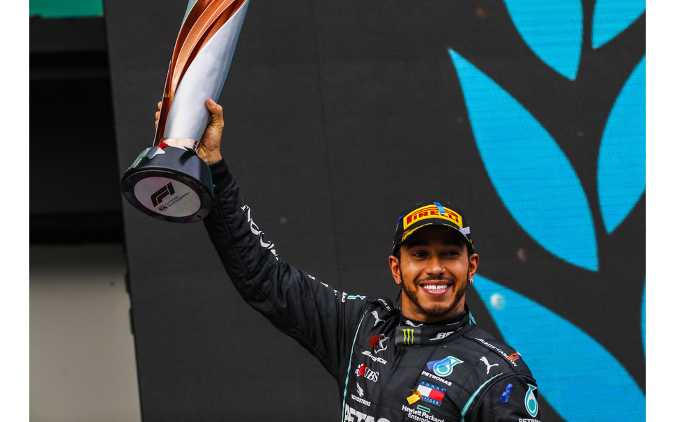 F1 王者ルイス ハミルトン 既定路線だった今季のメルセデス残留が正式決定 通算100勝まであと5つ 2枚目の写真 画像 レスポンス Response Jp F1 王者ルイス ハミルトン 既定路線だった今季のメルセデス残留が正式決定 通算100勝まであと5つ 2枚目の写真 画像 レスポンス Response Jp