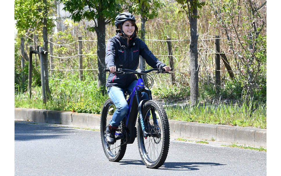 電アシ自転車でも走りはバイク並み!? 最新スポーツeバイク 2台をプチ