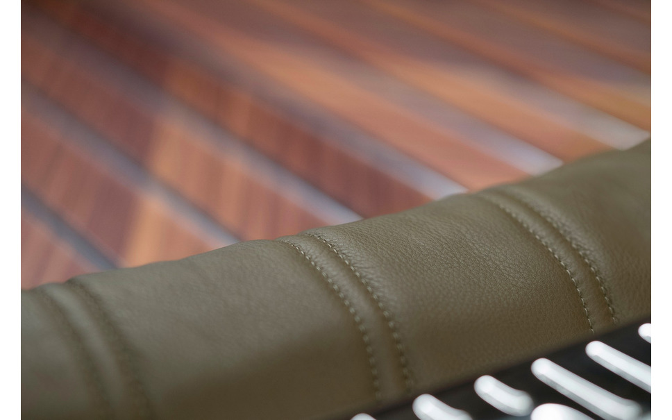 オーナーは前澤氏 ロールスロイスのワンオフはエルメス仕様 モチーフは織部焼 15枚目の写真 画像 レスポンス Response Jp