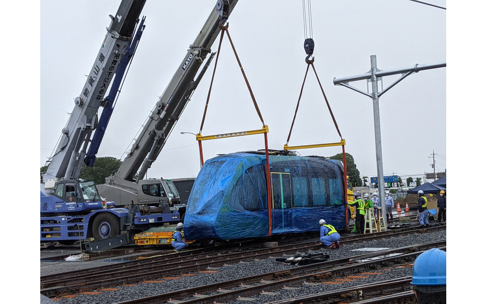 宇都宮ライトレールのlrt第一陣が姿を現す 新潟トランシス製のhu300形 2枚目の写真 画像 レスポンス Response Jp