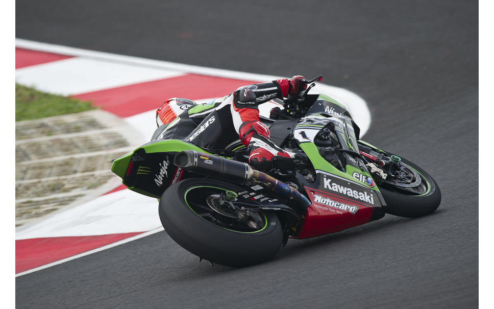 アクラポビッチ30周年 世界限定30本のzx 10r Rr用チタンマフラー発売 価格は45万8700円 枚目の写真 画像 レスポンス Response Jp