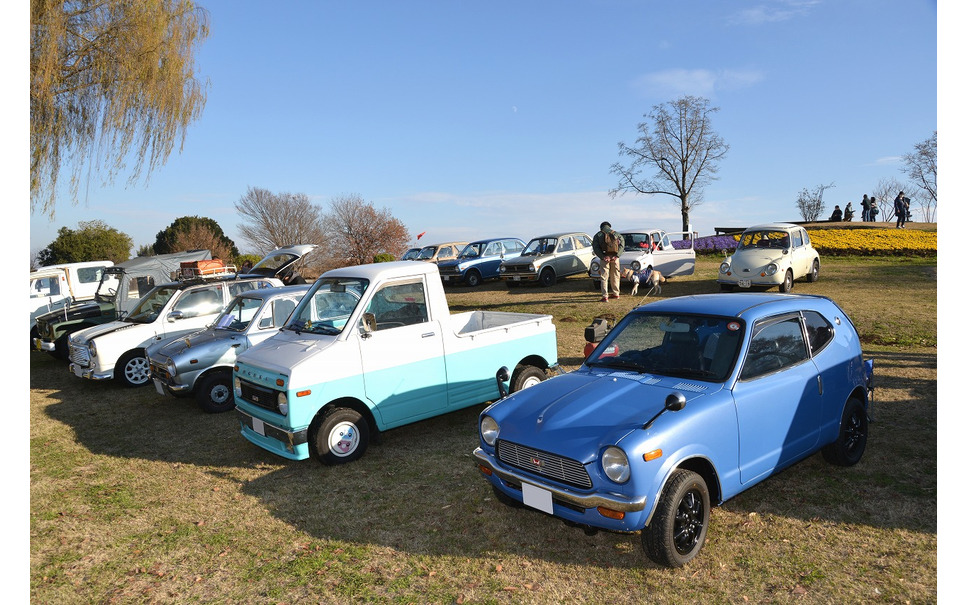 赤 白 緑のクルマでカラフルに 旧車納め クリスマスファイナルクラシックカーミーティング 33枚目の写真 画像 レスポンス Response Jp 赤 白 緑のクルマでカラフルに 旧車納め クリスマスファイナルクラシックカーミーティング 33枚目の写真 画像 レスポンス Response Jp