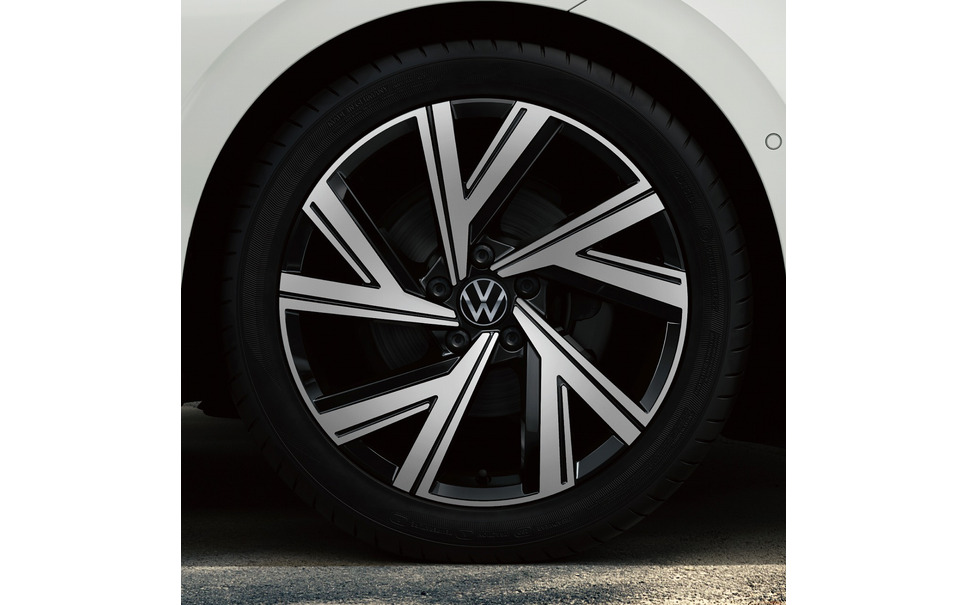 Vw ゴルフ 新型 最新世代ディーゼル車を日本導入 価格は344万4000円より 11枚目の写真 画像 レスポンス Response Jp