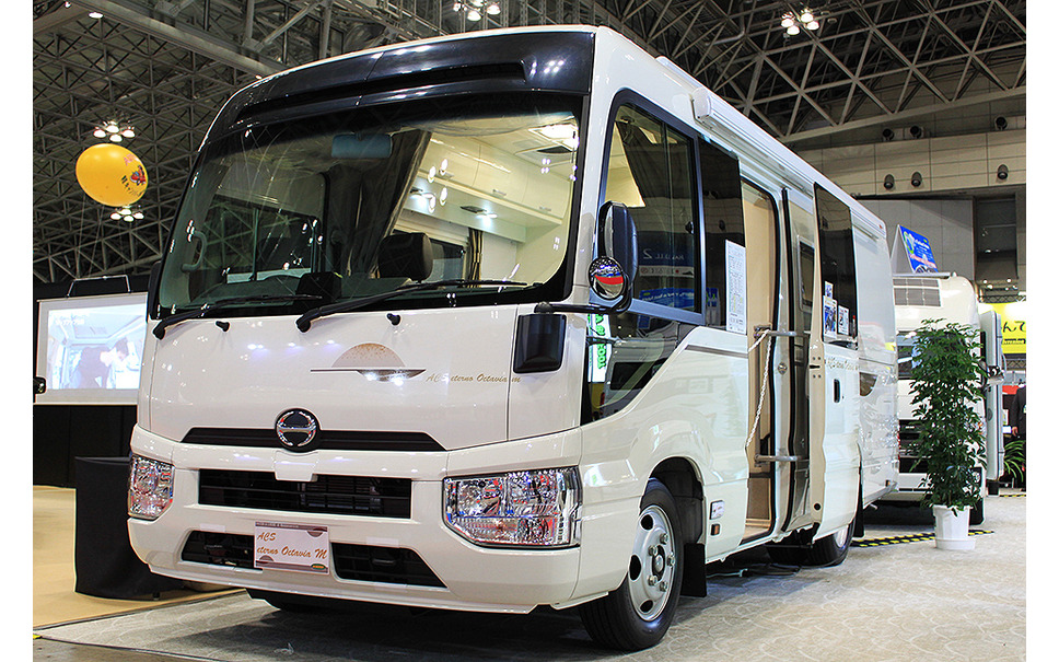 RV BIGFOOT ACSエテルノオクタービア(ジャパンキャンピングカーショー2022)