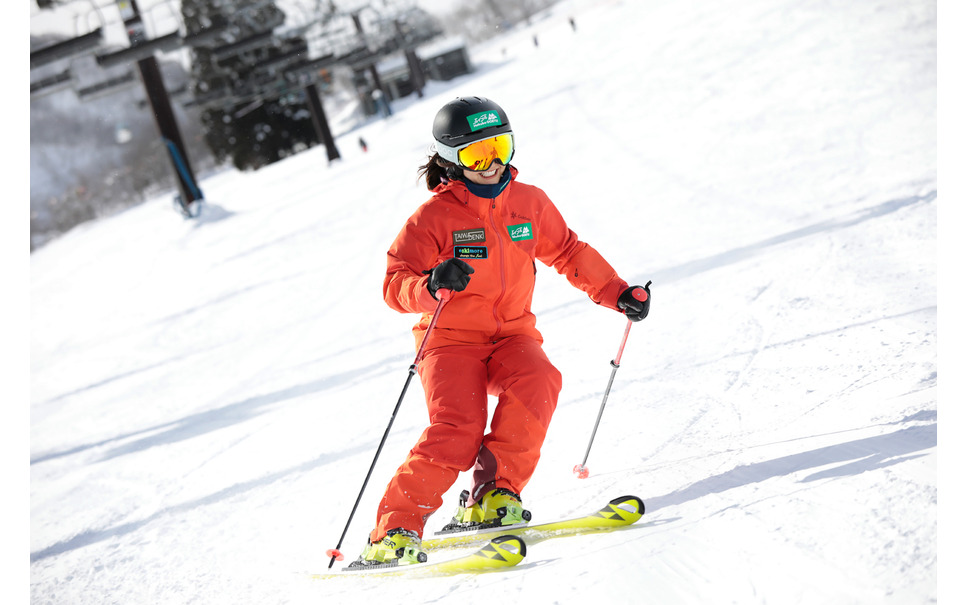 今井優杏とプロスキーヤー根本風花が レンジローバー イヴォーク で冬の白馬村へ スノードライブとスキーを楽しむ 13枚目の写真 画像 レスポンス Response Jp