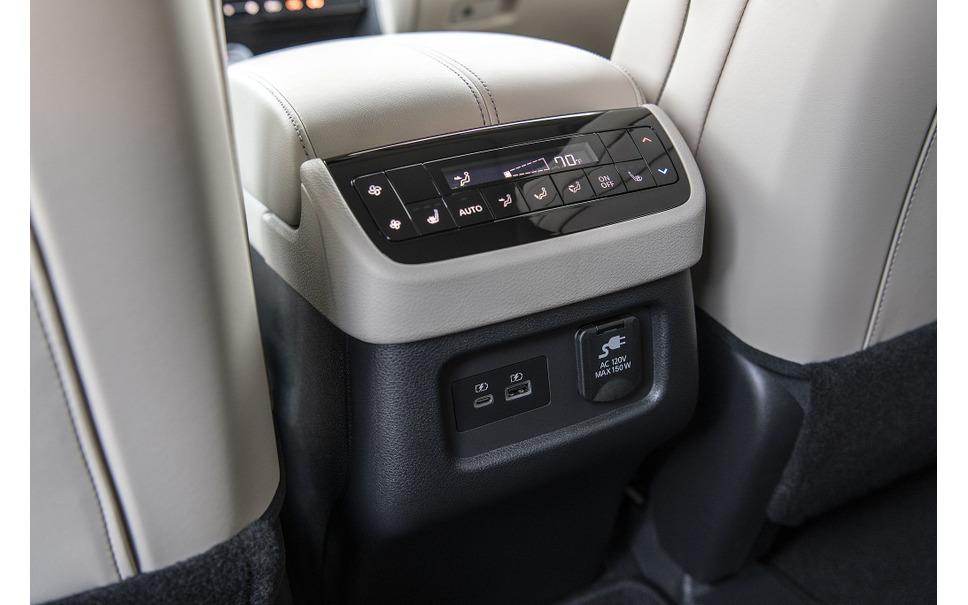 インフィニティ QX60 の2023年モデル