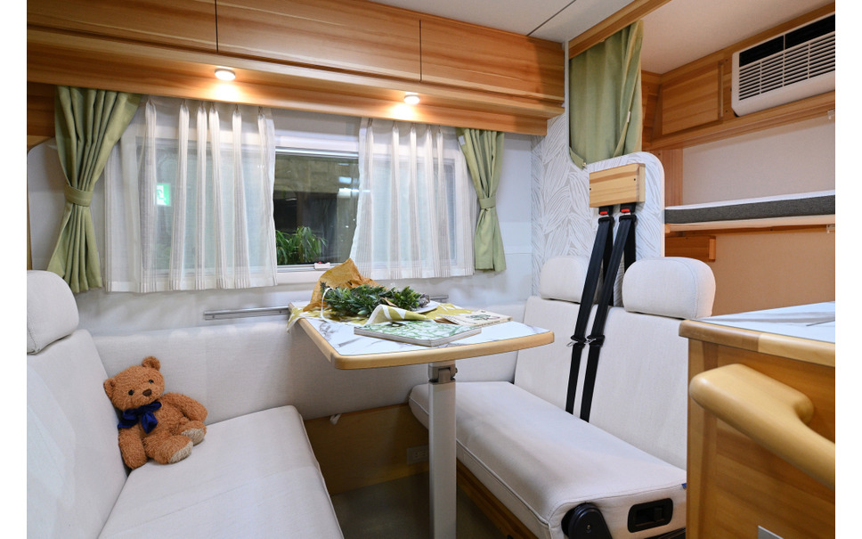 AtoZ「アンソニー ライト」の二段ベッド