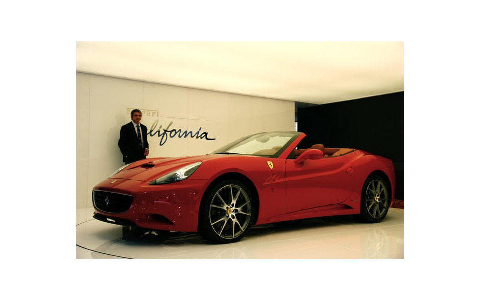 フェラーリ カリフォルニア 日本発売へ 価格は 2360万円 15枚目の写真 画像 レスポンス Response Jp
