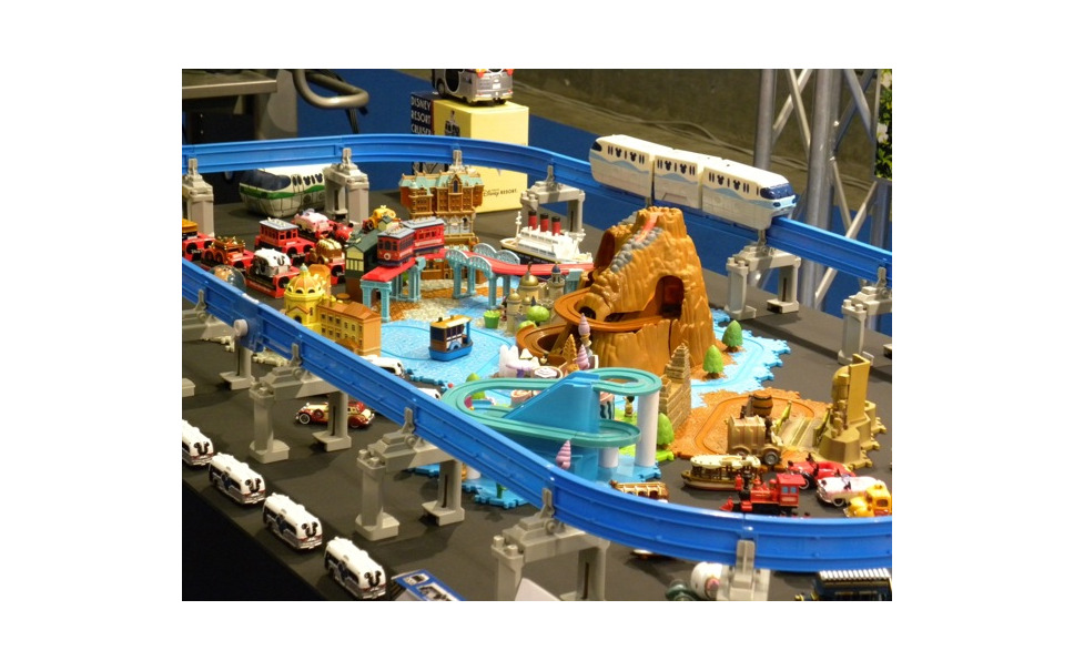 東京モーターショー09 タカラトミー 自社製品だけで幕張と鈴鹿を再現 9枚目の写真 画像 レスポンス Response Jp