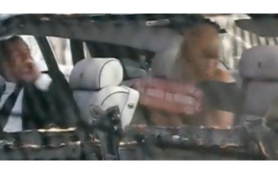 動画 映画 Iron Man2 でロールスロイスを派手に破壊 2枚目の写真 画像 レスポンス Response Jp 動画 映画 Iron Man2 でロールスロイスを派手に破壊 2枚目の写真 画像 レスポンス Response Jp