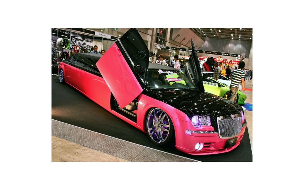 東京スペシャルインポートカーショー10 超エロかわいいhipでhopなリムジン 1枚目の写真 画像 レスポンス Response Jp