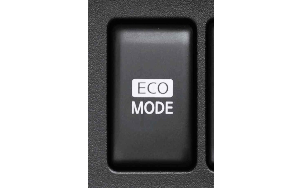 日産 ノート 一部改良 Ecoモード機能を装備 7枚目の写真 画像 レスポンス Response Jp 日産 ノート 一部改良 Ecoモード機能を装備 7枚目の写真 画像 レスポンス Response Jp