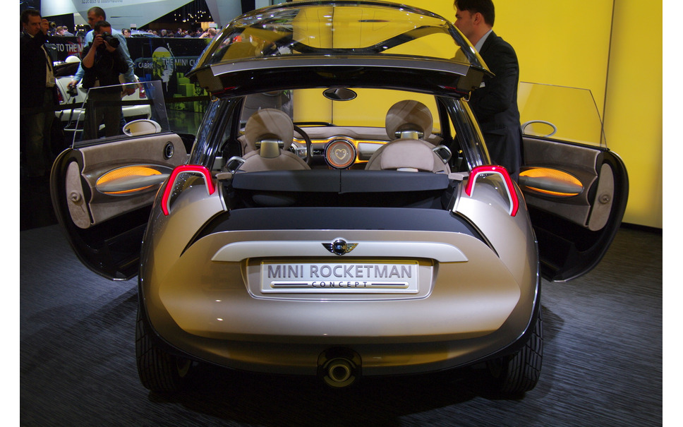 ジュネーブモーターショー11 Mini ロケットマン 詳細画像 原点回帰 5枚目の写真 画像 レスポンス Response Jp ジュネーブモーターショー11 Mini ロケットマン 詳細画像 原点回帰 5枚目の写真 画像 レスポンス Response Jp