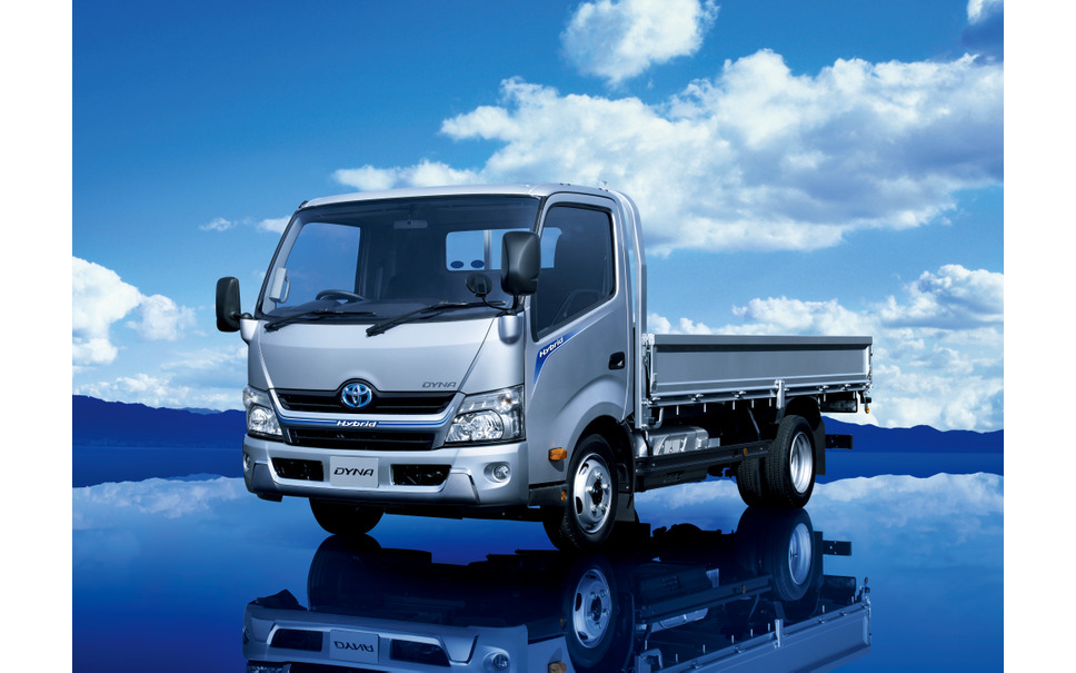ダイナ トヨエース の2トン積を全面改良 燃費改善 2枚目の写真 画像 レスポンス Response Jp