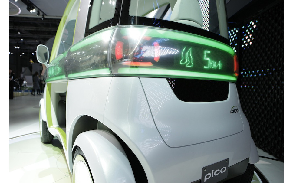 東京モーターショー11 ダイハツ ピコ Evは軽自動車より小さいモデルで 7枚目の写真 画像 レスポンス Response Jp