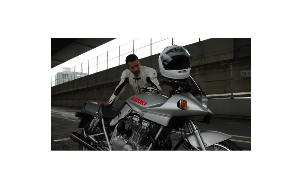 復刻して欲しいバイク1位は 1100カタナ バイクライフ研究所調べ 2枚目の写真 画像 レスポンス Response Jp