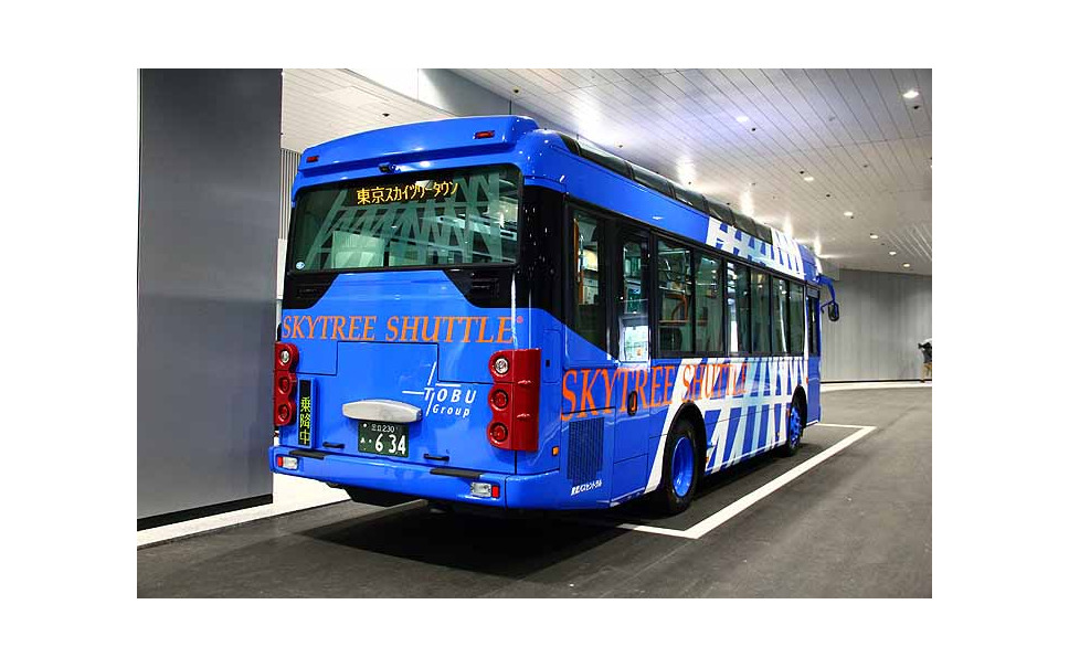 スカイツリーシャトルの専用バス ガラスルーフ仕様車を公開 5枚目の写真 画像 レスポンス Response Jp スカイツリーシャトルの専用バス ガラスルーフ仕様車を公開 5枚目の写真 画像 レスポンス Response Jp