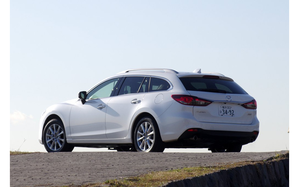 マツダ アテンザ Skyactiv D 試乗 Atとmtの違いを徹底分析 井元康一郎 2枚目の写真 画像 レスポンス Response Jp