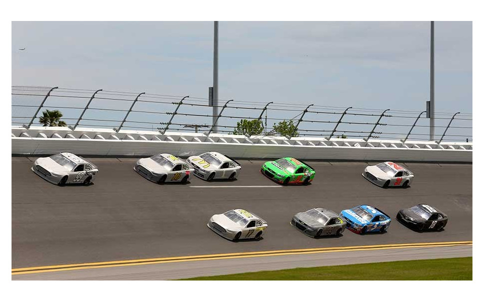 Nascar ダニカ パトリック タイヤテストに乗じてさらに上を目指す 1枚目の写真 画像 レスポンス Response Jp