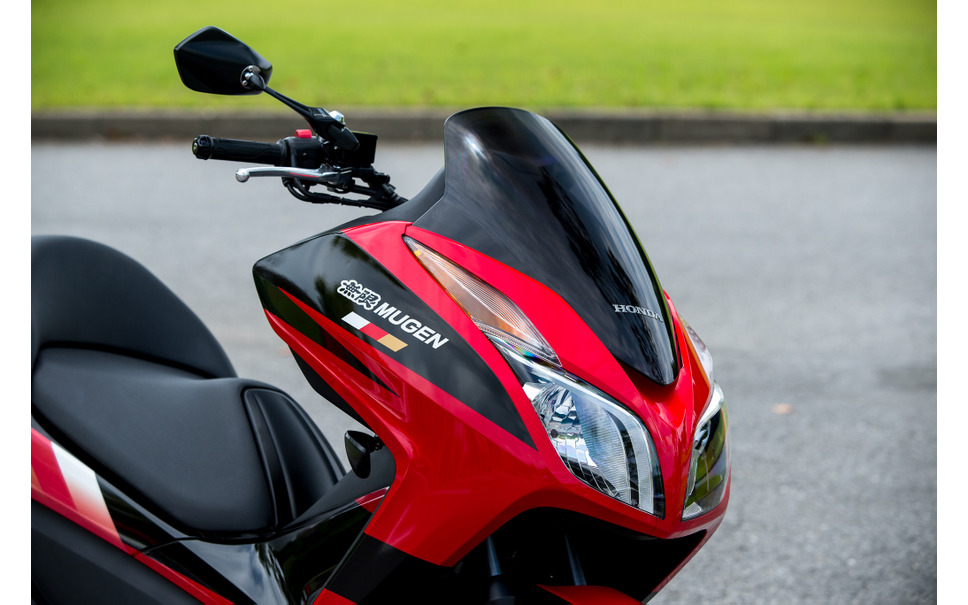 ホンダ フォルツァ Si 無限カスタマイズパーツを発売 写真蔵 3枚目の写真 画像 レスポンス Response Jp