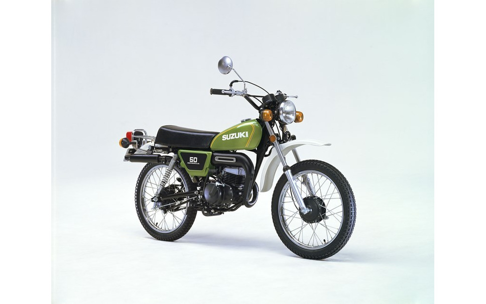スズキ ハスラー 発表 往年の人気オフロードバイクの名前で勝負 5枚目の写真 画像 レスポンス Response Jp スズキ ハスラー 発表 往年の人気オフロードバイクの名前で勝負 5枚目の写真 画像 レスポンス Response Jp
