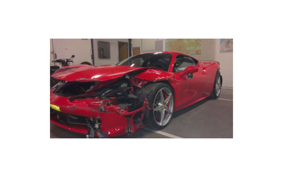 マット ブラックのアヴェンタドールが登場 アフロジャックmv 動画 5枚目の写真 画像 レスポンス Response Jp