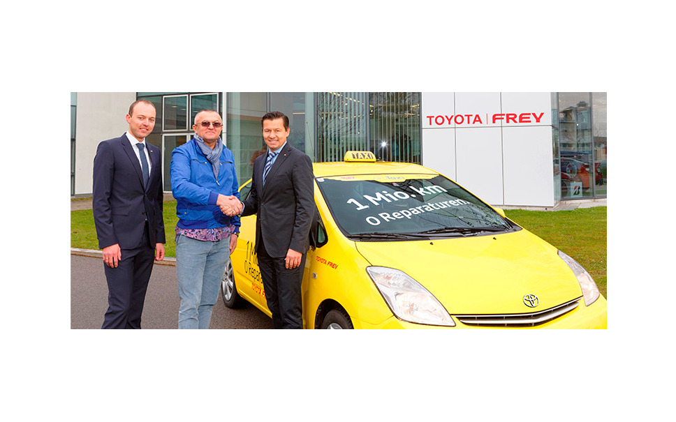 2代目トヨタ プリウスのタクシー 累計走行距離100万km達成 オーストリア 1枚目の写真 画像 レスポンス Response Jp 2代目トヨタ プリウスのタクシー 累計走行距離100万km達成 オーストリア 1枚目の写真 画像 レスポンス Response Jp