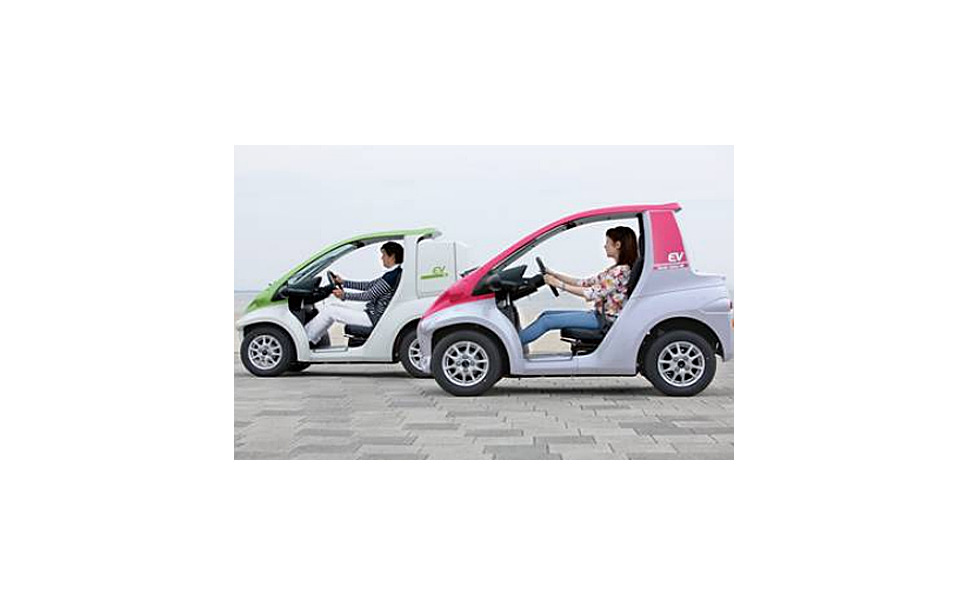 トヨタ車体 超小型ev コムス を一部改良 新色追加など 2枚目の写真 画像 レスポンス Response Jp トヨタ車体 超小型ev コムス を一部改良 新色追加など 2枚目の写真 画像 レスポンス Response Jp