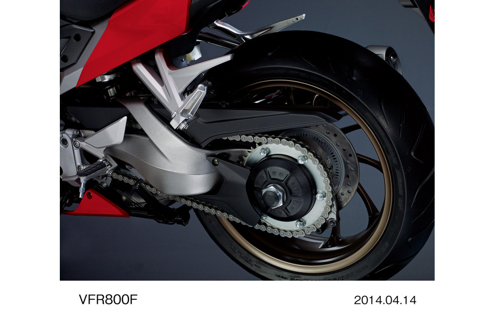 ホンダ Vfr800f 試乗 復活のオールラウンダー 和歌山利宏 10枚目の写真 画像 レスポンス Response Jp