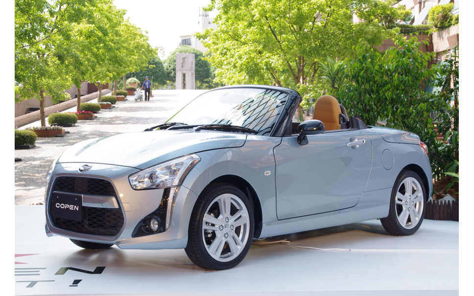 ダイハツ コペン 新型発表 堀井上級執行役員 いつでも気楽にモデルチェンジ 5枚目の写真 画像 レスポンス Response Jp ダイハツ コペン 新型発表 堀井上級執行役員 いつでも気楽にモデルチェンジ 5枚目の写真 画像 レスポンス Response Jp
