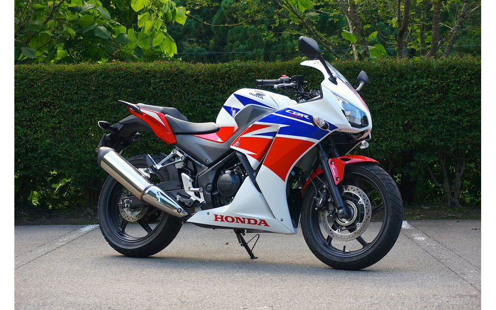 ホンダ Cb250f 発表 バイクへの間口広げたい 軽快ハンドリングが持ち味のネイキッド 8枚目の写真 画像 レスポンス Response Jp ホンダ Cb250f 発表 バイクへの間口広げたい 軽快ハンドリングが持ち味のネイキッド 8枚目の写真 画像 レスポンス Response Jp