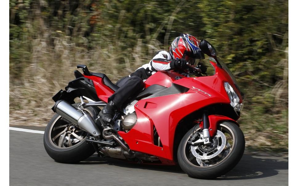まとめ ホンダ 惜しみなく投入された新型車両 Cb1100 F6c Nm4など 3枚目の写真 画像 レスポンス Response Jp まとめ ホンダ 惜しみなく投入された新型車両 Cb1100 F6c Nm4など 3枚目の写真 画像 レスポンス Response Jp
