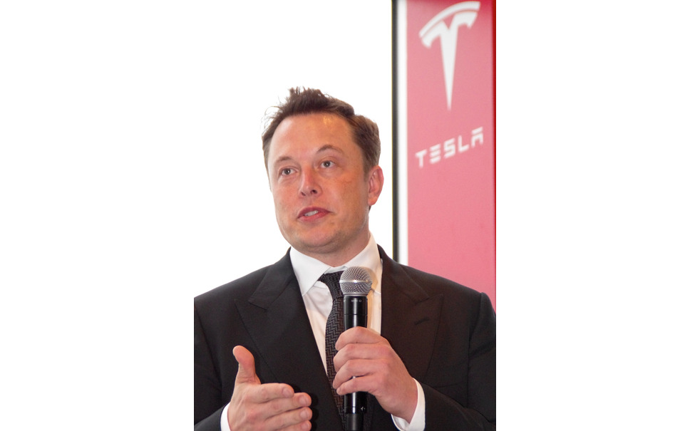 テスラ モデルs 日本納車開始 Ev用電池生産 ギガファクトリー以外考えていない イーロン マスクceo パナとの関係強調 2枚目の写真 画像 レスポンス Response Jp テスラ モデルs 日本納車開始 Ev用電池生産 ギガファクトリー以外考えていない イーロン マスクceo パナとの関係強調 2枚目の写真 画像 レスポンス Response Jp