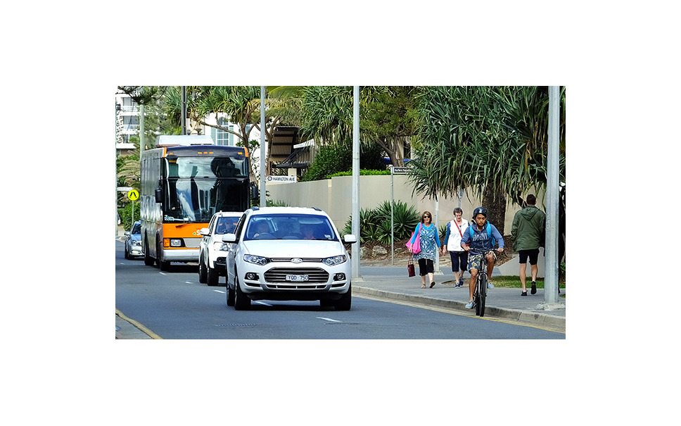 V8スーパーカー ゴールドコースト戦開催 近郊電車やlrtが乗車フリーに 写真蔵 18枚目の写真 画像 レスポンス Response Jp