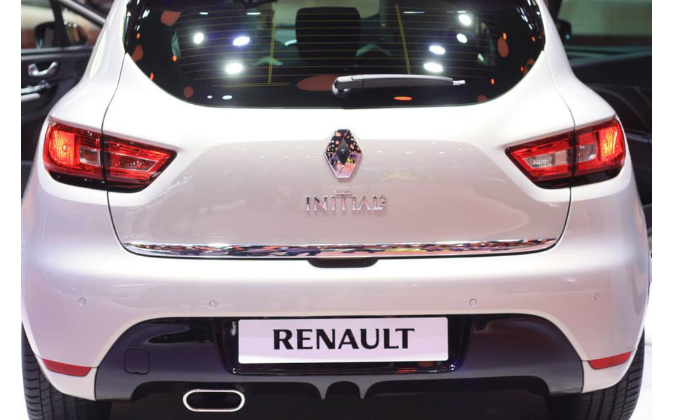 パリモーターショー14 ルノー ルーテシア 新型に イニシャル パリ 小さな高級車 5枚目の写真 画像 レスポンス Response Jp パリモーターショー14 ルノー ルーテシア 新型に イニシャル パリ 小さな高級車 5枚目の写真 画像 レスポンス Response Jp