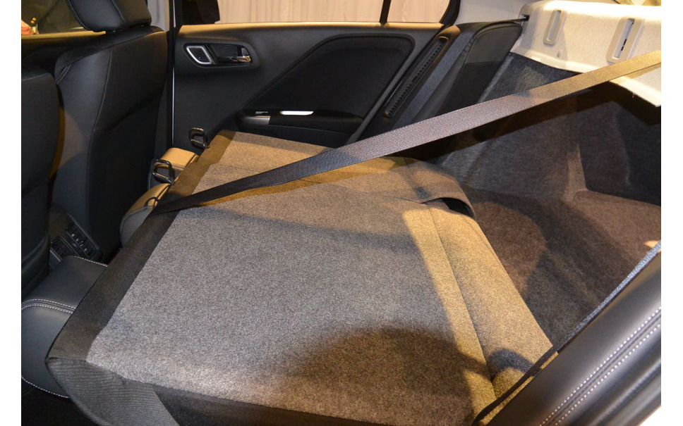 ホンダ グレイス 発表 セダンらしい後席の乗り心地にこだわり 欧州 シビック 技術流用 12枚目の写真 画像 レスポンス Response Jp ホンダ グレイス 発表 セダンらしい後席の乗り心地にこだわり 欧州 シビック 技術流用 12枚目の写真 画像 レスポンス Response Jp