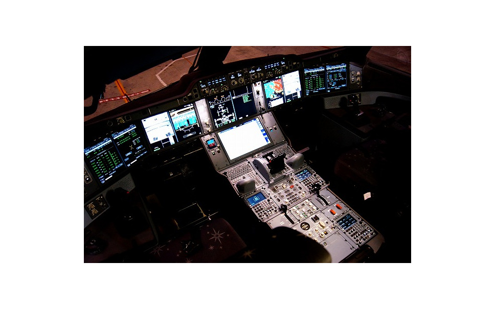 エアバスの最新鋭機 A350 Xwb のコックピットを見た 写真蔵 7枚目の写真 画像 レスポンス Response Jp エアバスの最新鋭機 A350 Xwb のコックピットを見た 写真蔵 7枚目の写真 画像 レスポンス Response Jp