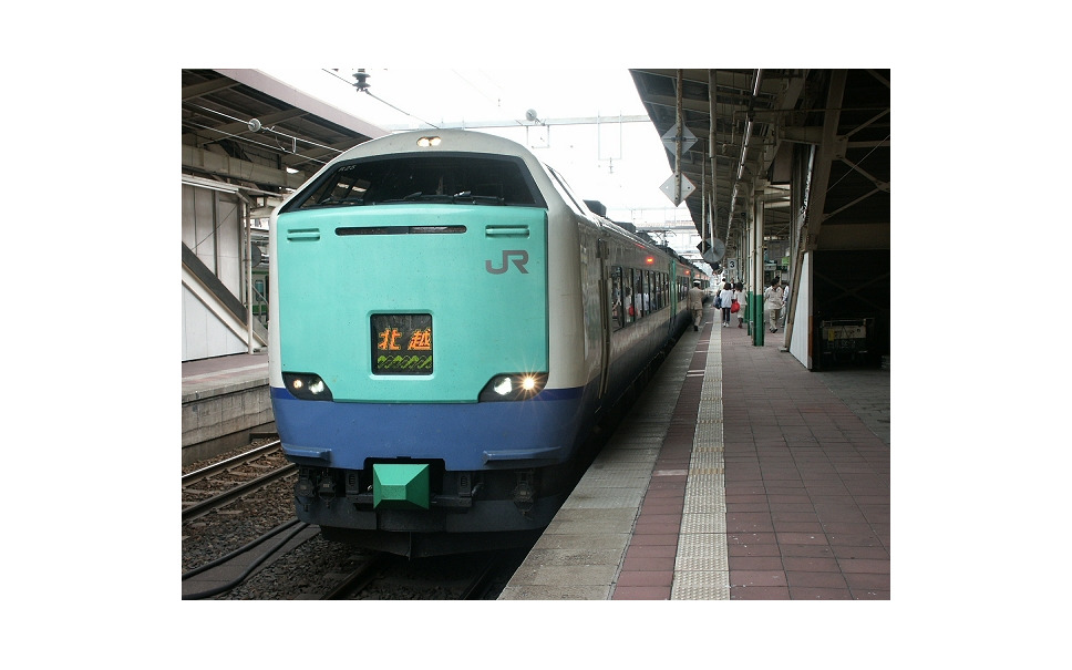 Jr東日本 新潟特急 しらゆき の車両展示会を開催 2枚目の写真 画像 レスポンス Response Jp Jr東日本 新潟特急 しらゆき の車両展示会を開催 2枚目の写真 画像 レスポンス Response Jp