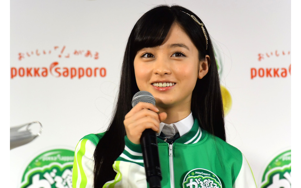 天使過ぎるアイドル橋本環奈 ジャージ姿で がぶ飲み 2枚目の写真 画像 レスポンス Response Jp 天使過ぎるアイドル橋本環奈 ジャージ姿で がぶ飲み 2枚目の写真 画像 レスポンス Response Jp