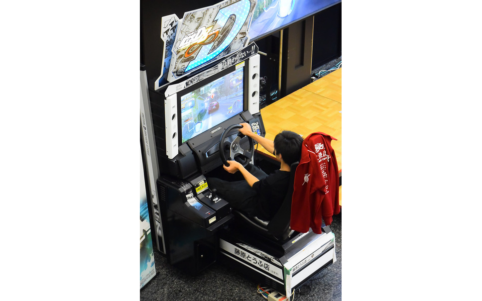 銀河最強は18歳のハチロク使い アーケード版 頭文字d 全国大会を開催 14枚目の写真 画像 レスポンス Response Jp 銀河最強は18歳のハチロク使い アーケード版 頭文字d 全国大会を開催 14枚目の写真 画像 レスポンス Response Jp