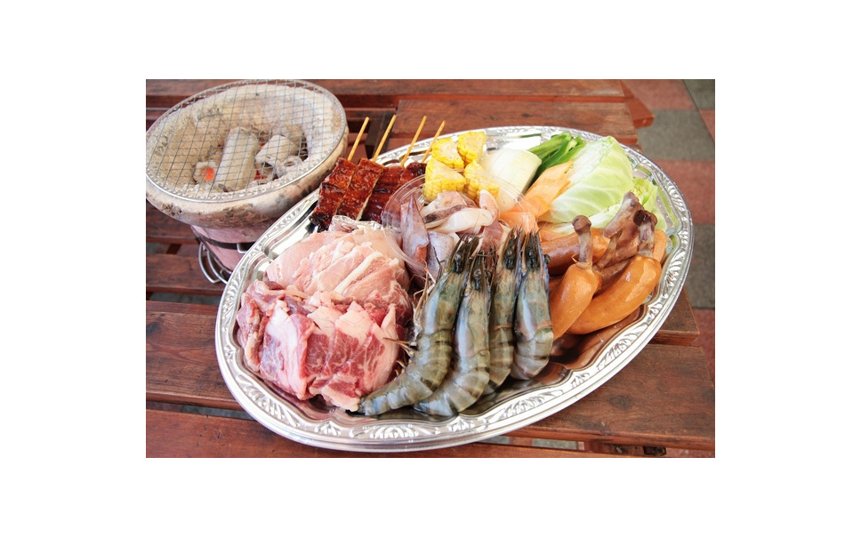 Gw 横浜シーパラダイス シーフード食べつつ花火鑑賞 さかなクン講座も 4枚目の写真 画像 レスポンス Response Jp