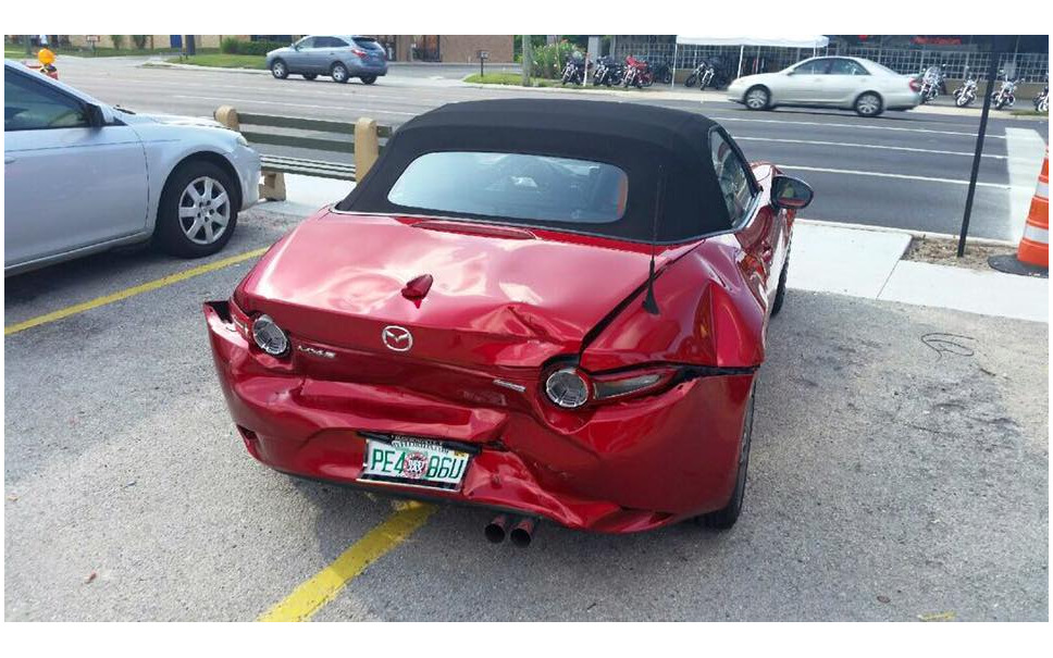 マツダ ロードスター 新型 米国で事故 ディーラーの対応が話題に 2枚目の写真 画像 レスポンス Response Jp