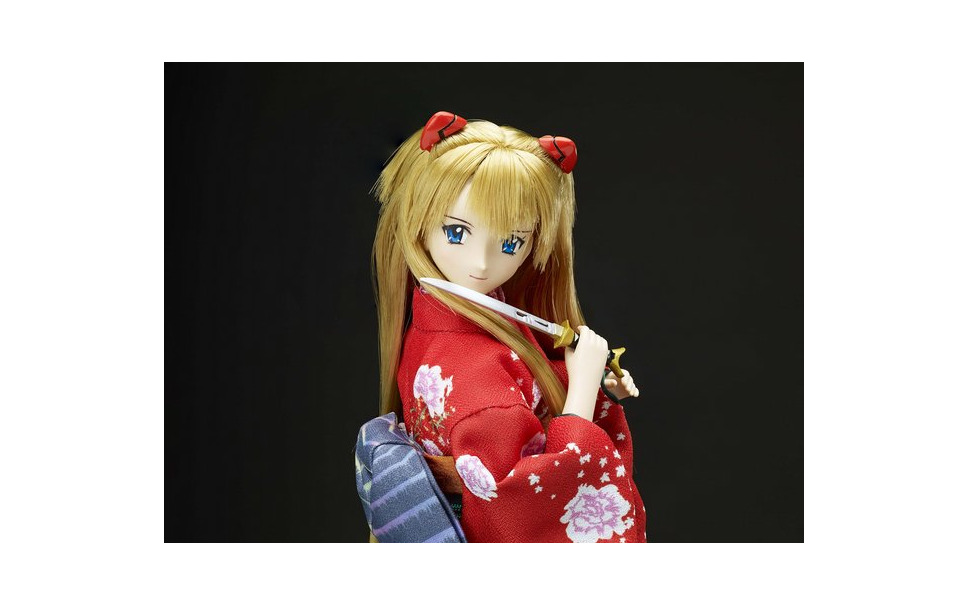 ヱヴァ アスカが着物姿 日本刀を持たせポージング自由自在 1枚目の写真 画像 レスポンス Response Jp