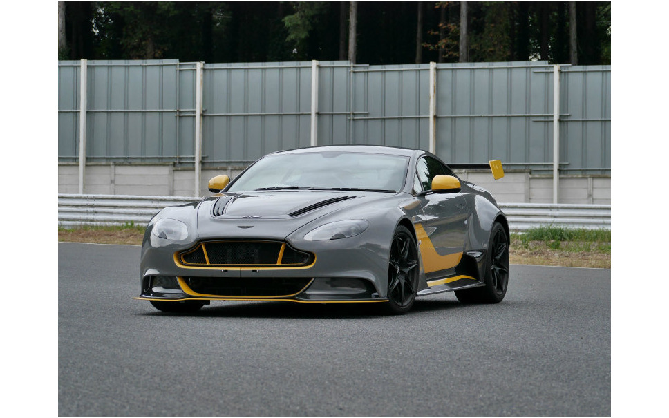 アストンマーティン ヴァンテージ Gt12 試乗 見た目も走りもレースカー とろけるサウンドの600馬力モンスター 中村孝仁 21枚目の写真 画像 レスポンス Response Jp アストンマーティン ヴァンテージ Gt12 試乗 見た目も走りもレースカー とろけるサウンドの600馬力モンスター 中村孝仁 21枚目の写真 画像 レスポンス Response Jp