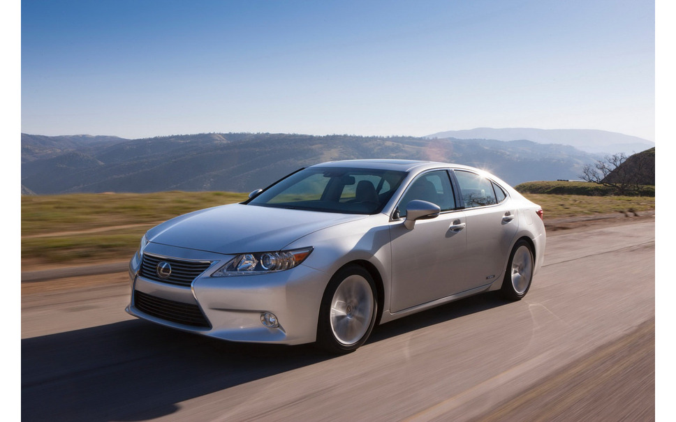 米トヨタ アバロン と レクサスes をリコール 自動ブレーキが誤作動 2枚目の写真 画像 レスポンス Response Jp