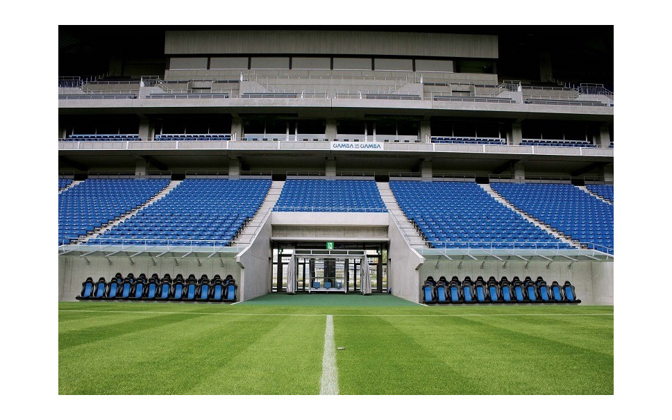 ブリッド ガンバ大阪ホームスタジアムの選手用ベンチを開発 3枚目の写真 画像 レスポンス Response Jp