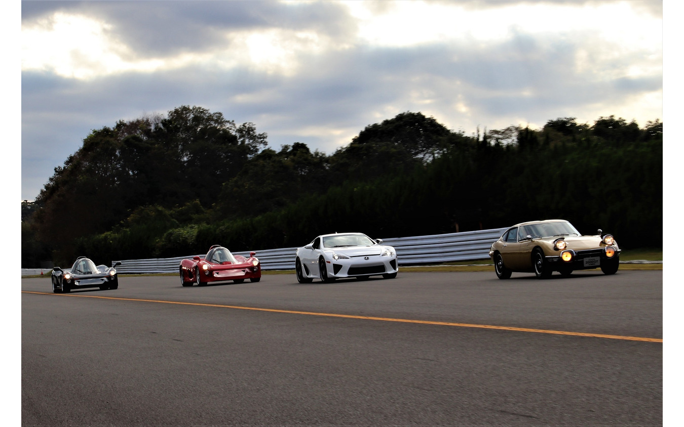 ヤマハ歴史車輌デモ走行会・見学会2018 四輪車走行