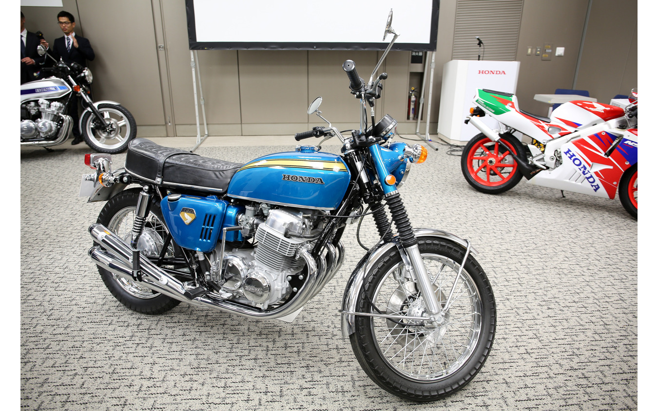 CB750Four。ホンダコレクションホールから実車を持ち込み展示された。