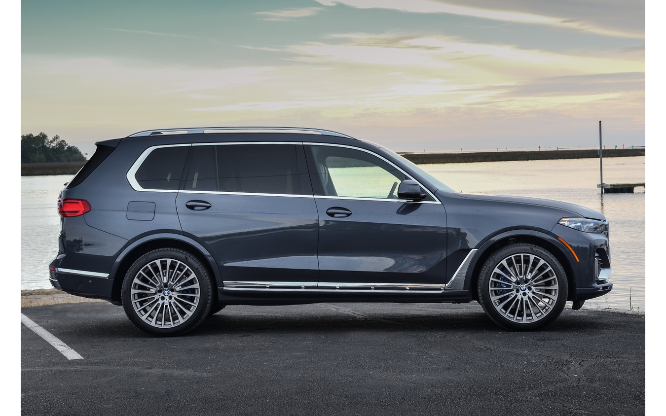 BMW X7 xDrive40i 新型