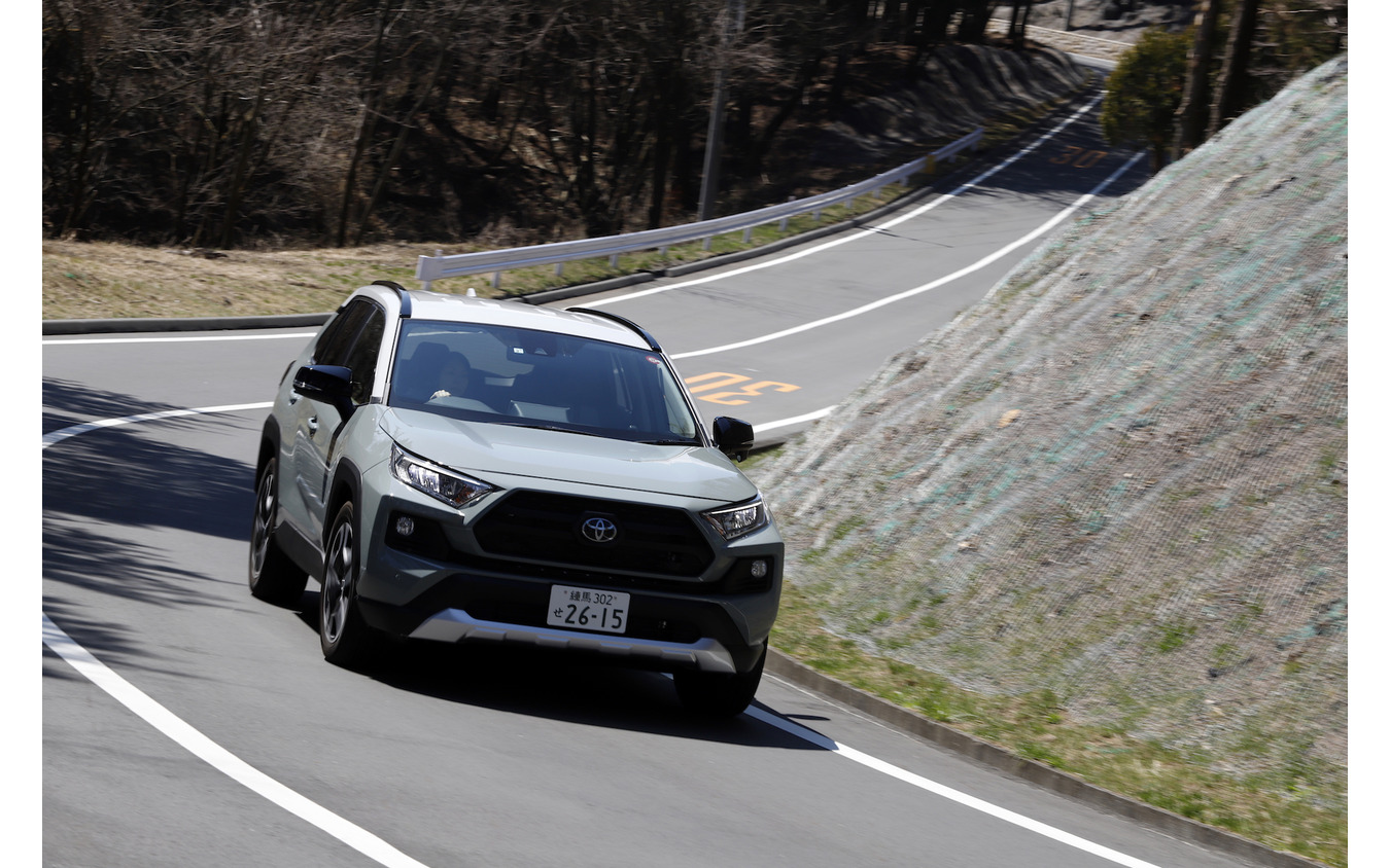 トヨタ RAV4 新型（アドベンチャー）